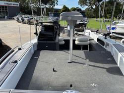 2022 QUINTREX 450 Hornet Pro