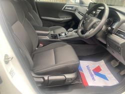2023 Mitsubishi Outlander ES