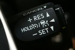 2024 Toyota Hilux SR