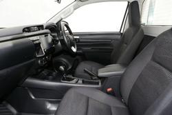 2024 Toyota Hilux SR