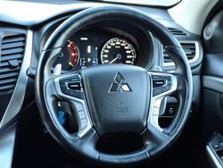 2017 Mitsubishi Pajero Sport GLX