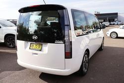 2024 Hyundai STARIA