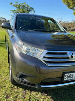 2013 Toyota Kluger KX-R