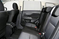 2019 Mitsubishi Outlander ES