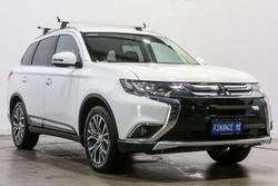 2017 Mitsubishi Outlander LS Safety Pack