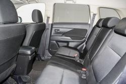 2017 Mitsubishi Outlander LS Safety Pack
