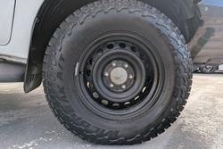 2020 Toyota Hilux SR