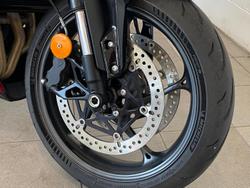 2024 Triumph Daytona 660 Daytona Red