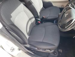 2013 Mitsubishi Mirage ES