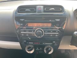 2013 Mitsubishi Mirage ES