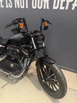 2013 Harley-Davidson Iron 883 (XL883N) Sportster Black