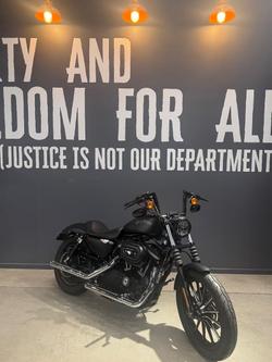 2013 Harley-Davidson Iron 883 (XL883N) Sportster Black