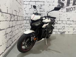 2024 Triumph Street Triple R 765 Street Triple White