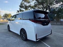 2025 Toyota Vellfire Hybrid Z Premier