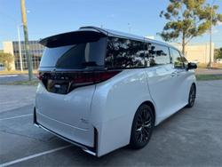 2025 Toyota Vellfire Hybrid Z Premier