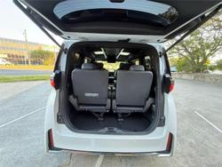 2025 Toyota Vellfire Hybrid Z Premier