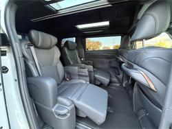 2025 Toyota Vellfire Hybrid Z Premier