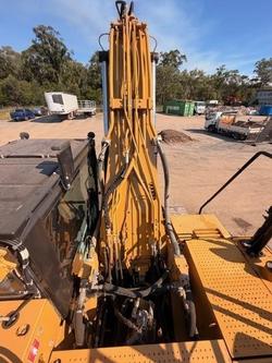 2017 Caterpillar 330Fl