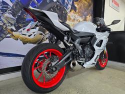 2023 Yamaha YZF-R7LA WHITE