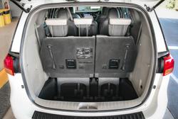 2016 Kia Carnival SLi