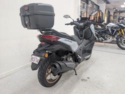 2025 YAMAHA XMAX 300 (CZD300A) grey