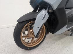 2025 YAMAHA XMAX 300 (CZD300A) grey