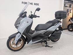 2025 YAMAHA XMAX 300 (CZD300A) grey