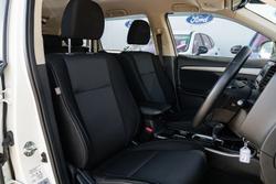 2017 Mitsubishi Outlander ES ADAS