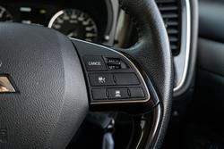 2017 Mitsubishi Outlander ES ADAS