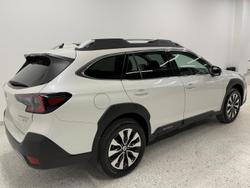 2025 Subaru Outback AWD Touring XT