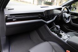 2026 Volkswagen Touareg R
