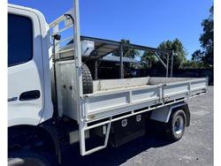 2023 Hino 300-817