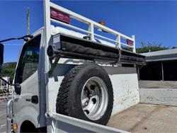 2023 Hino 300-817