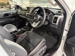 2026 Nissan Navara ST-X