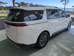 2023 Kia Carnival S