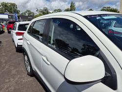 2023 Mitsubishi ASX ES