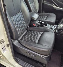 2021 Nissan Navara ST-X