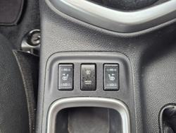 2021 Nissan Navara ST-X