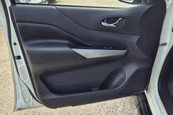 2021 Nissan Navara ST-X