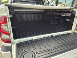 2021 Nissan Navara ST-X