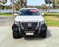 2021 Nissan Navara ST-X