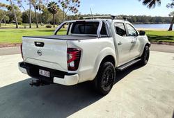 2021 Nissan Navara ST-X