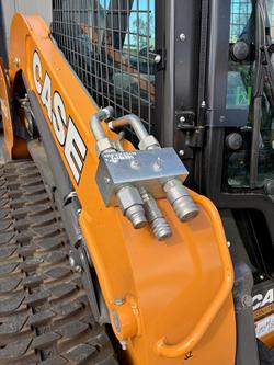 2025 CASE Tv450b