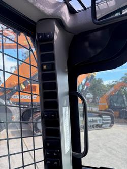 2025 CASE Tv450b