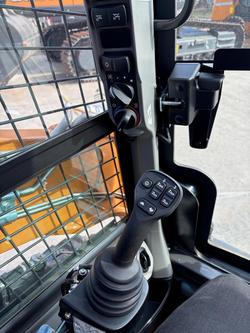 2025 CASE Tv450b