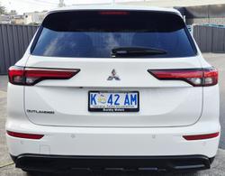 2021 Mitsubishi Outlander ES