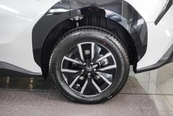 2025 Subaru Solterra AWD