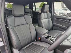 2026 Isuzu MU-X LS-T