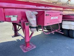 2014 Moore Tri-Axle
