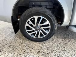 2015 Nissan Navara ST-X